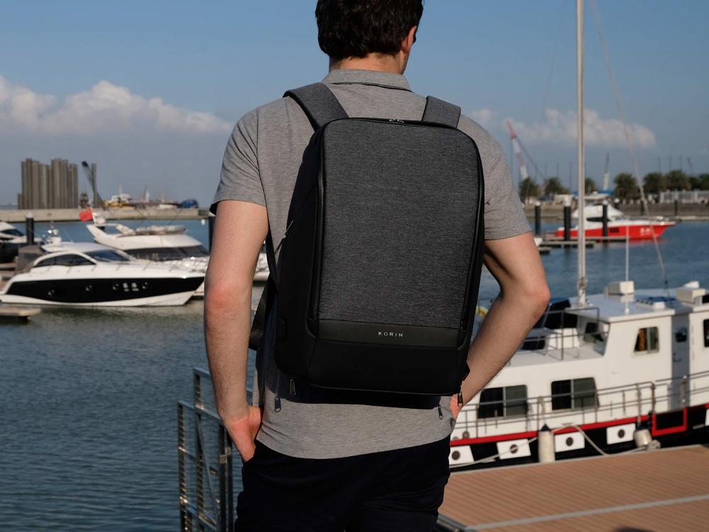 Водостойкий антикражный рюкзак FlexPackPro для ноутбука 15.6