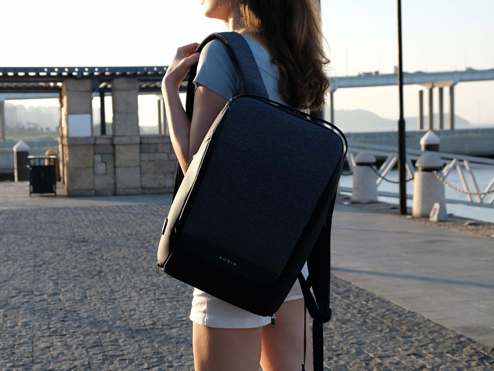 Водостойкий антикражный рюкзак FlexPackPro для ноутбука 15.6